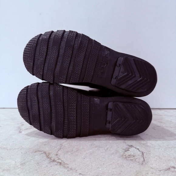 Original Hunter Boots. Black Gloss Short Rubber Rain Boots. Women's Size 6 - Picture 8 of 11